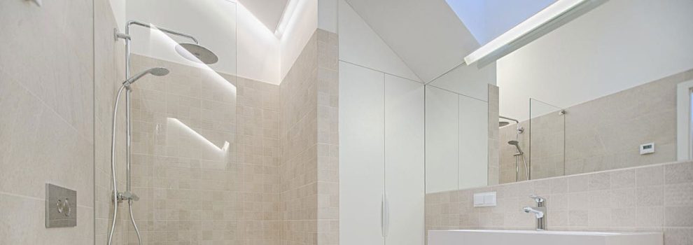Die Nützlichkeit von Lampen in der Dusche